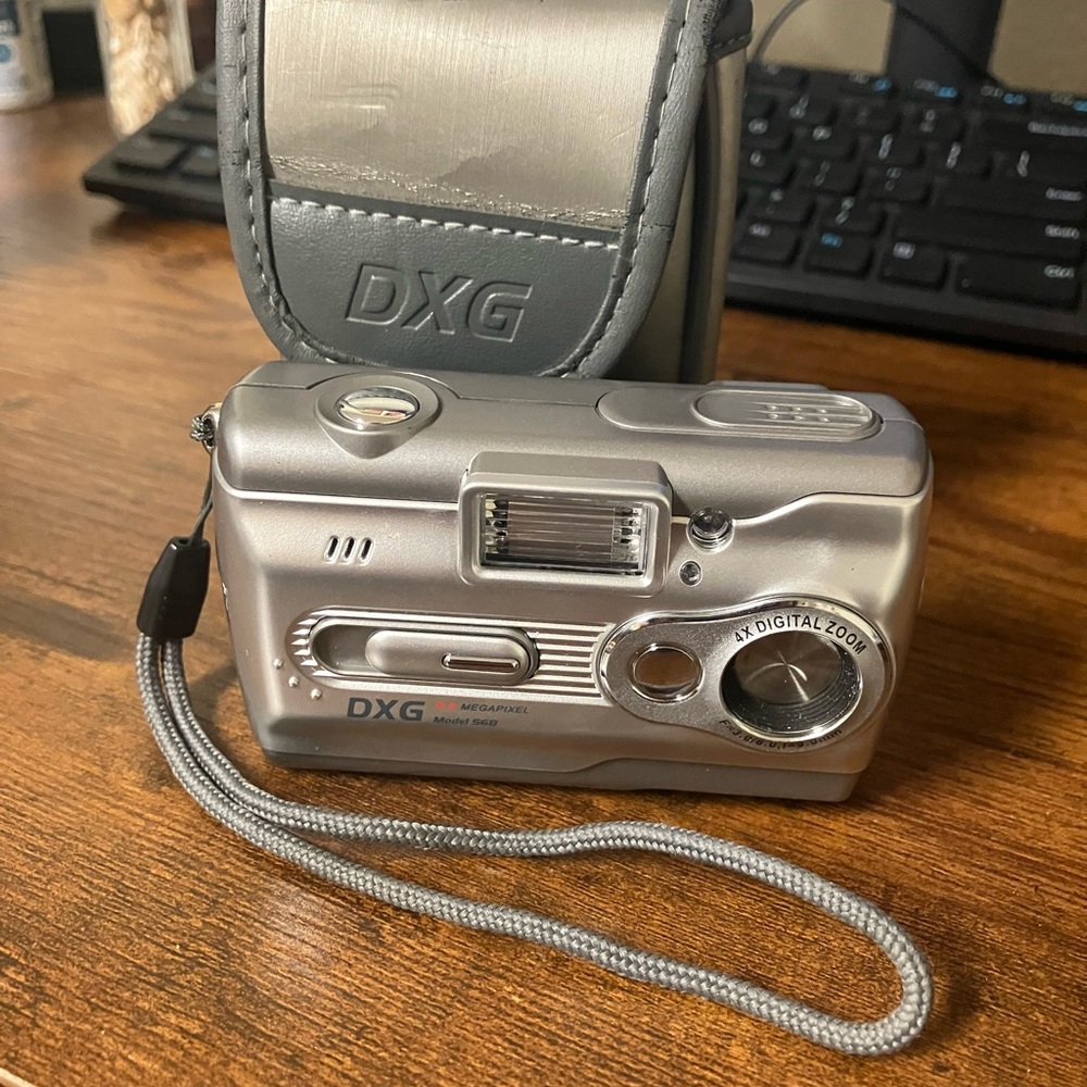 DXG Silver Digital Camera with Case